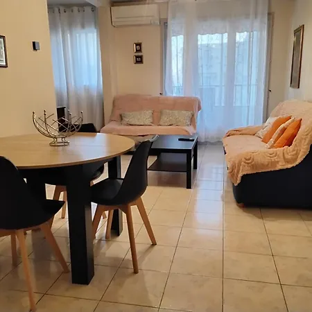 Pres De La Promenade *